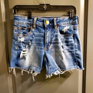 American Eagle Outfitters Hi-Rise Shortie Size: 4